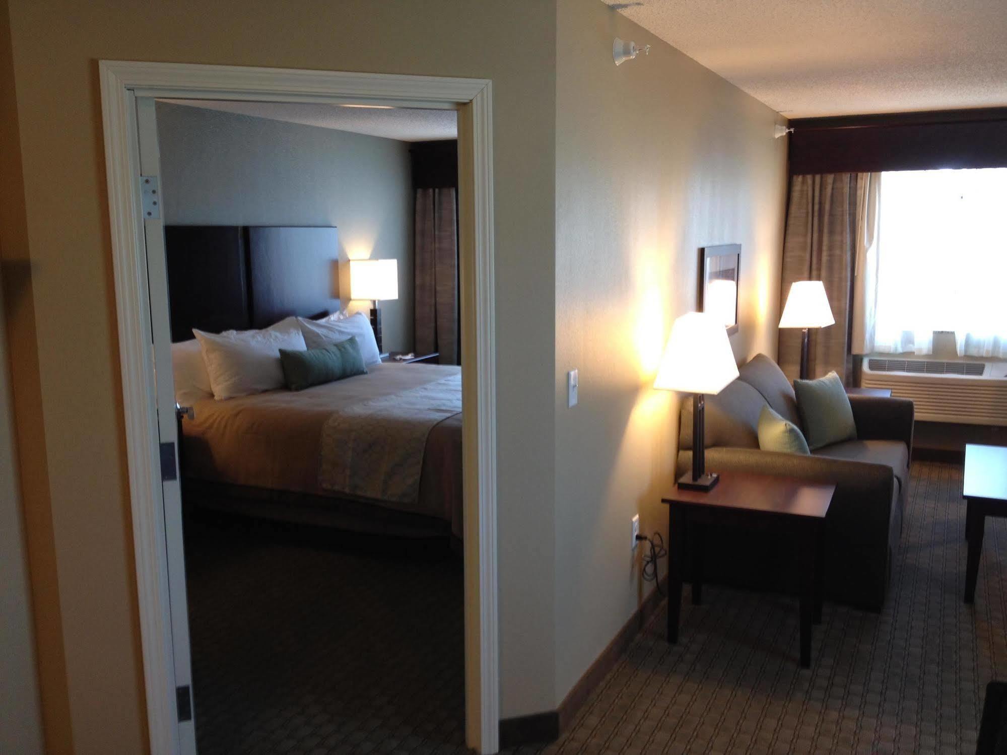 Grandstay Hotel & Suites - Glenwood Exterior foto